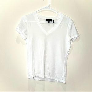 White V neck T-shirt